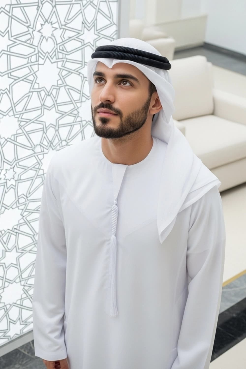 كندورة باللون الأبيض | من شباب اليولة بأجود الأقمشة - إصدار إيليت - 2