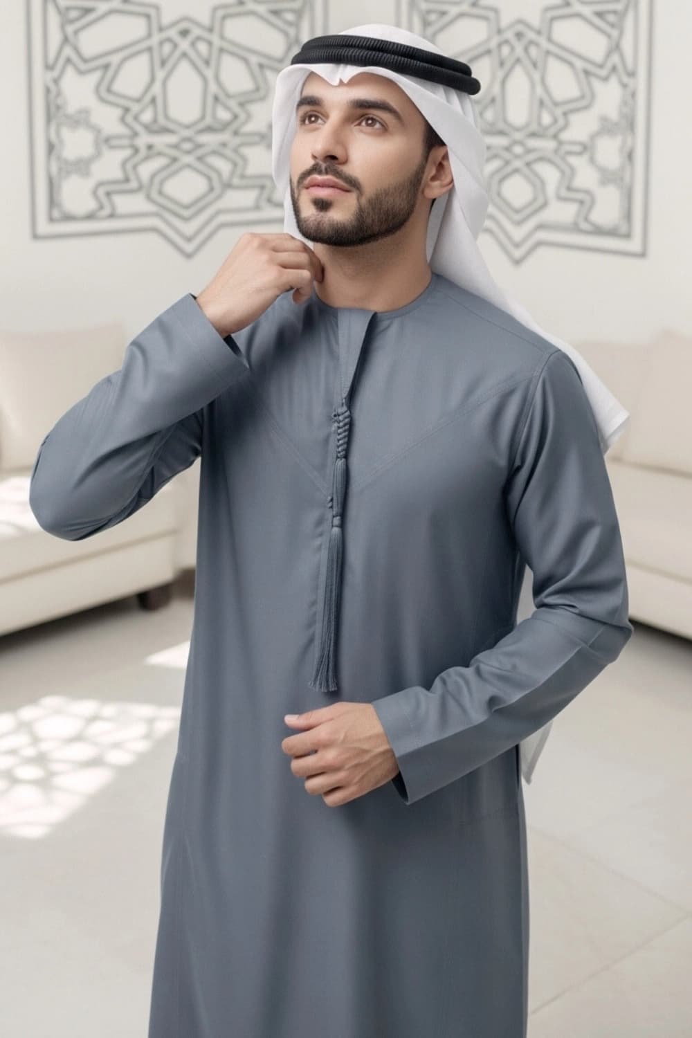 كندورة إماراتية بلون أزرق معدني | من شباب اليولة بقماش ياباني فاخر - إصدار ستيلا - 3