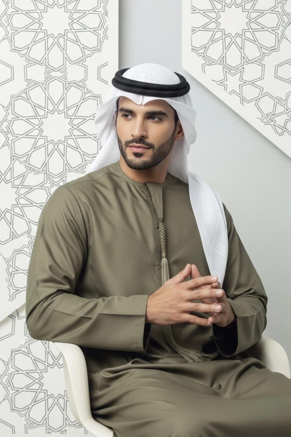 كندورة إماراتية بلون الزيتون | من شباب اليولة بقماش ياباني فاخر - إصدار ستيلا - 3