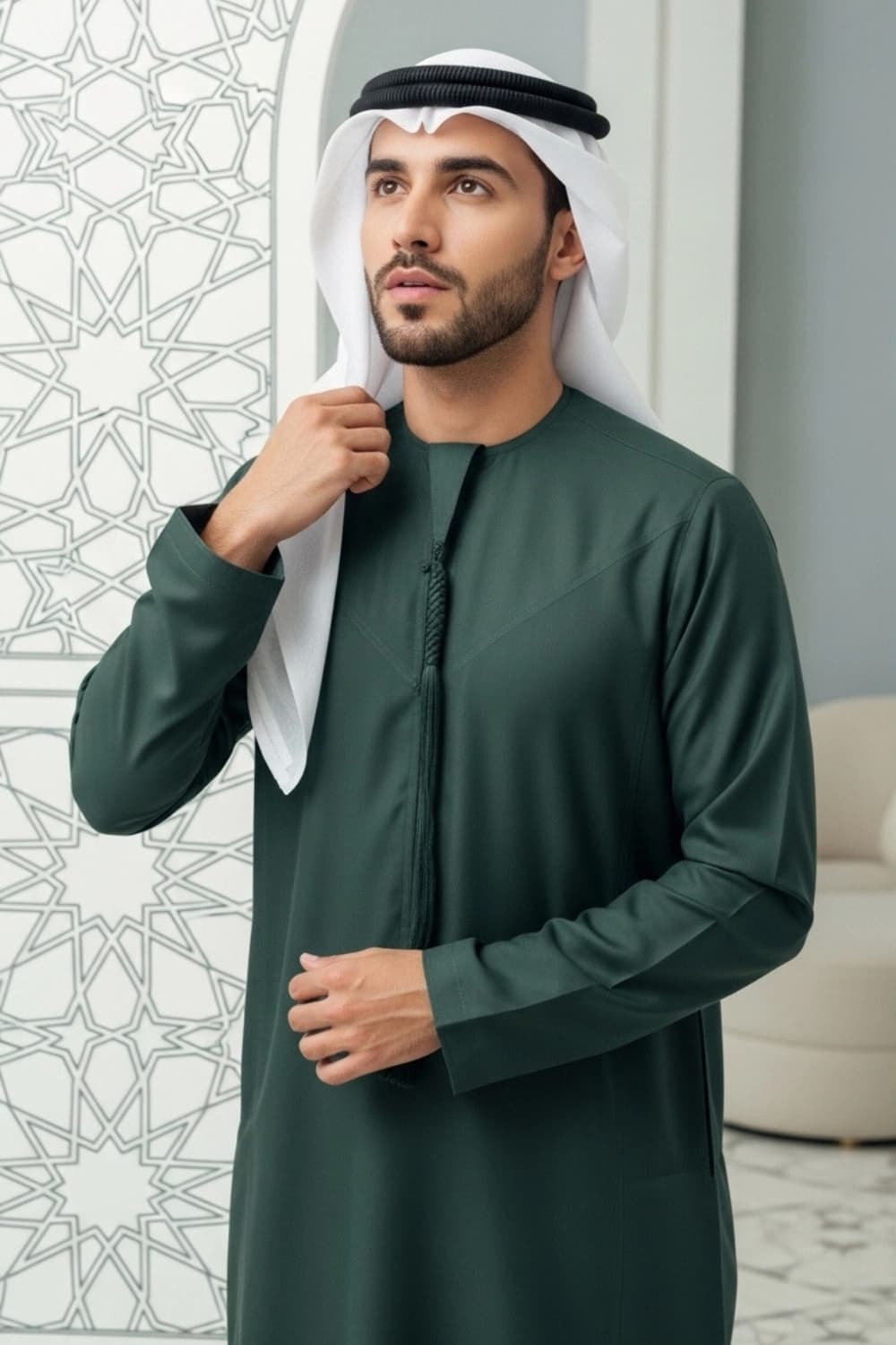 كندورة شتوية باللون الأخضر الملكي | قماش ياباني فاخر - إصدار ستيلا - 2