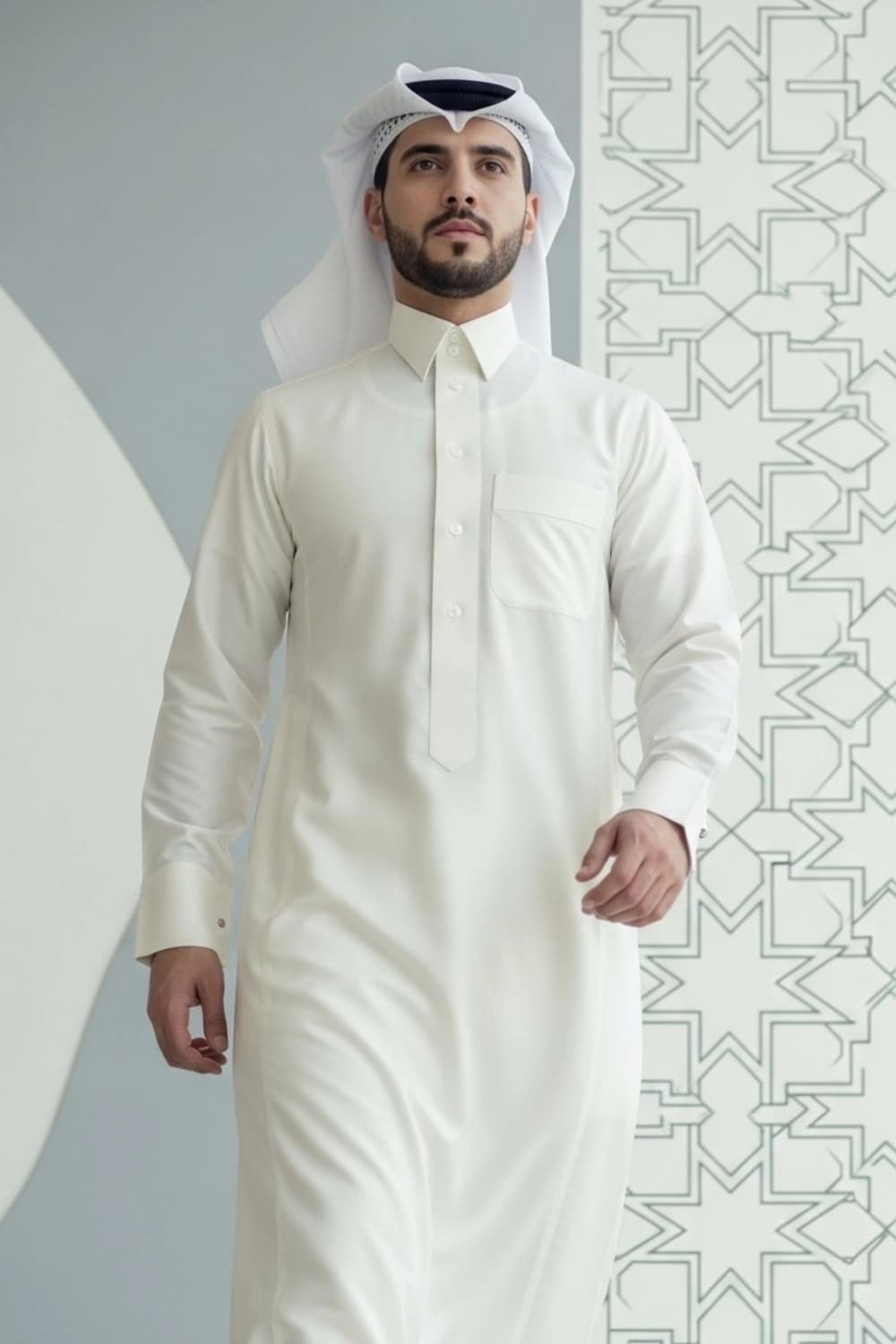 ثوب قطري كريمي | من شباب اليولة بقماش ياباني فاخر - إصدار ستيلا - 3